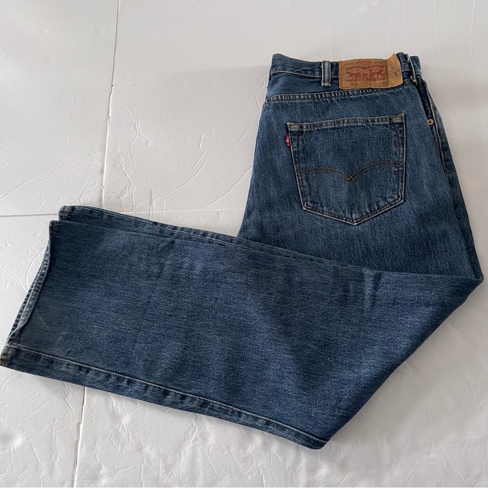 Men’s Levis 501 Button Fly - W38 x L30
